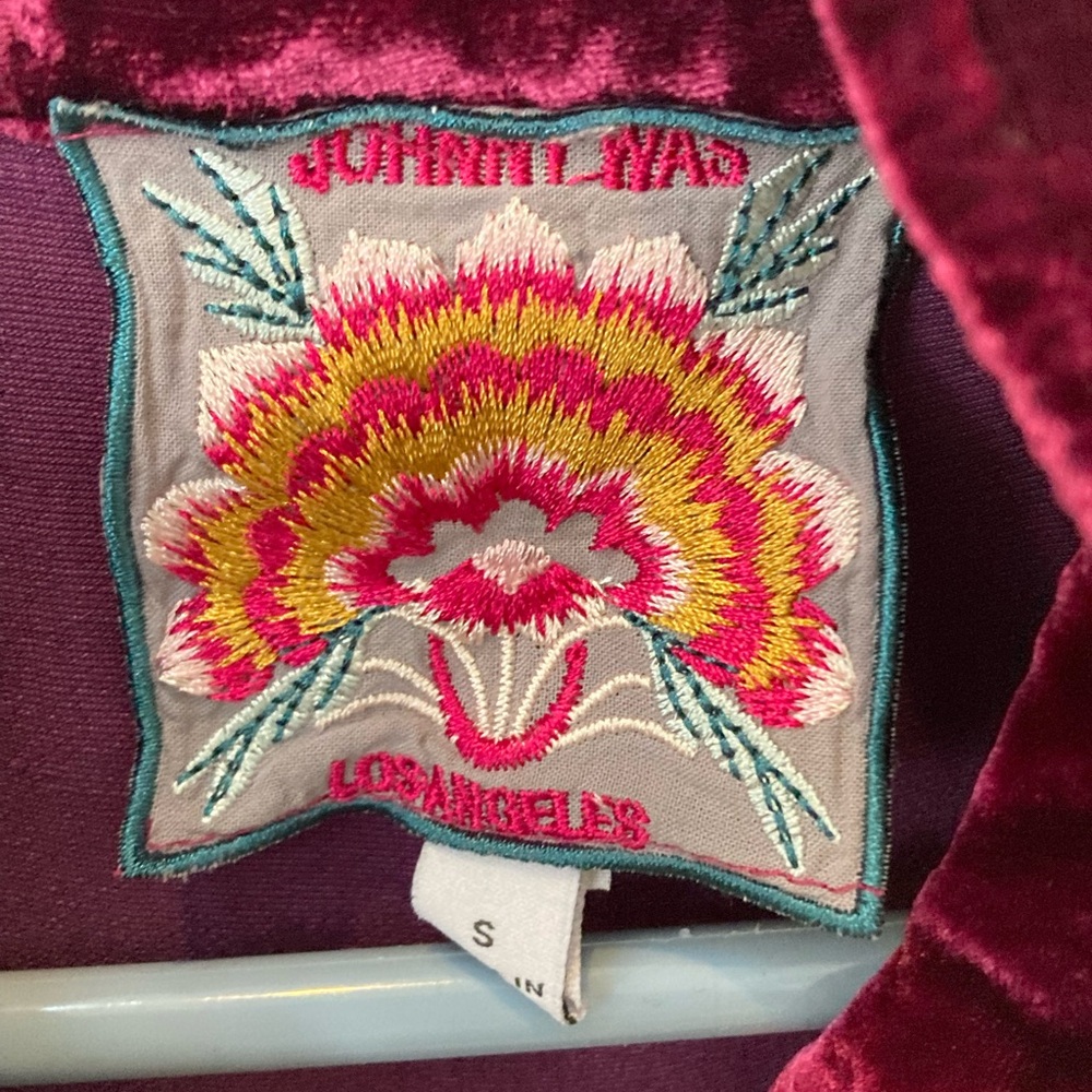 Johnny Was Burgundy Floral Embroidered Top - Picture 6 of 6